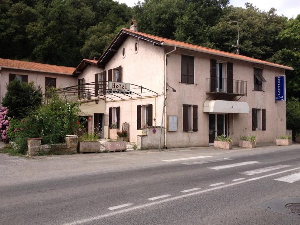 Hostellerie du loup Villeneuve-Loubet Extérieur photo